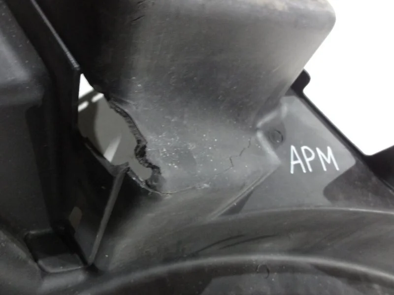 Корпус подножки правый VOLVO FM - миниатюра 4