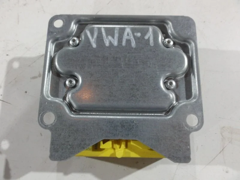 Блок AIR BAG Volkswagen Amarok 2H CNFB 2013 - миниатюра 2