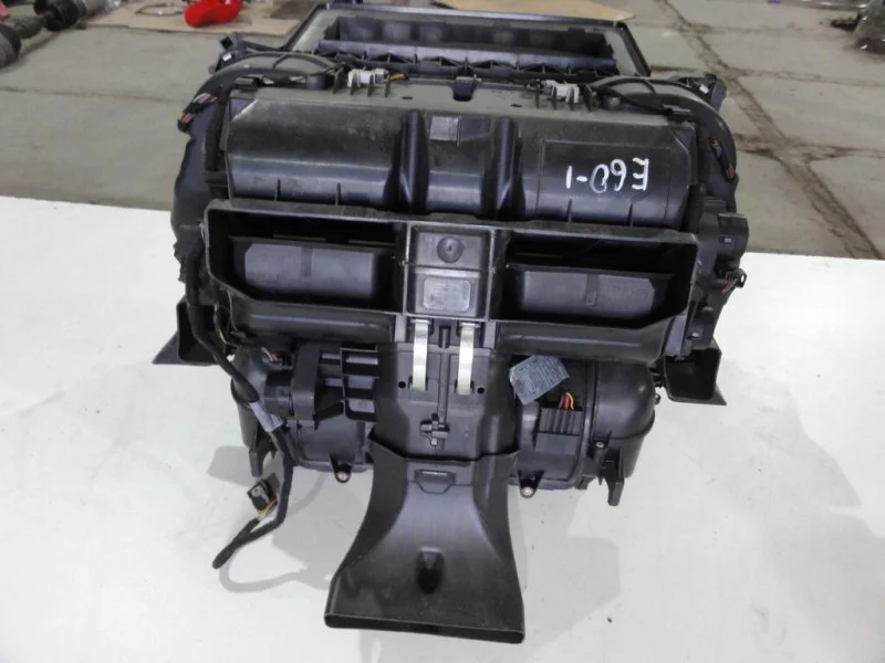 Корпус отопителя (печка) BMW 5 E60/E61 N46B20BE - миниатюра 2
