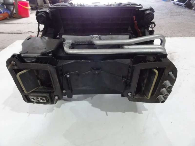 Корпус отопителя (печка) BMW 5 E60/E61 N46B20BE - миниатюра 3