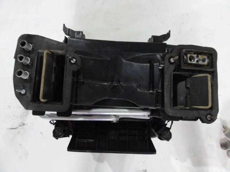 Корпус отопителя (печка) BMW 5 E60/E61 N46B20BE - миниатюра 6