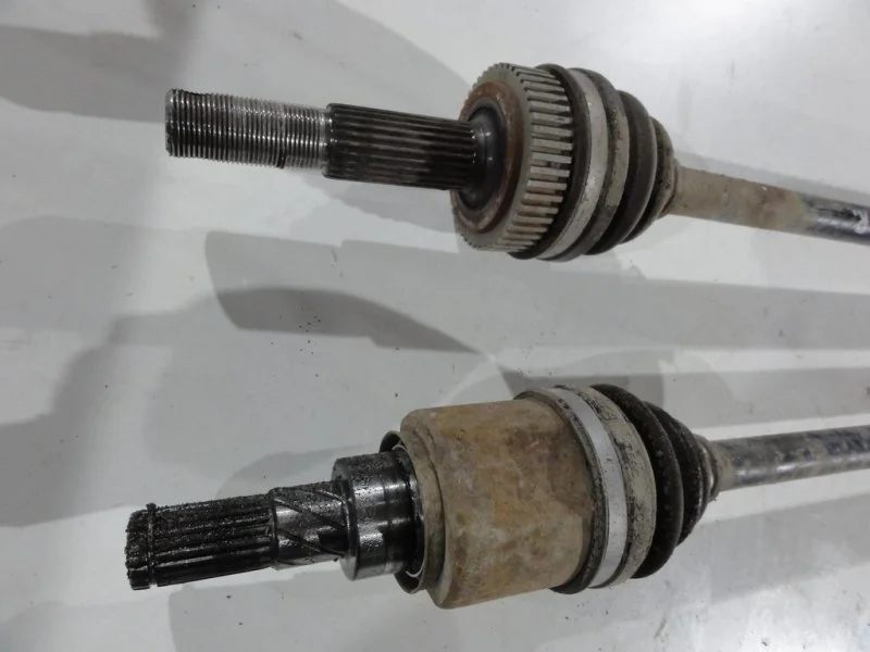 Полуось (привод) задний Nissan Qashqai 2 MR20DD - миниатюра 2