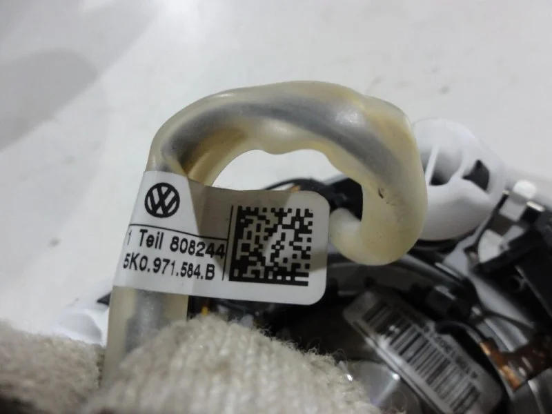 Подушка безопасности в руль Volkswagen Amarok 2H - миниатюра 4