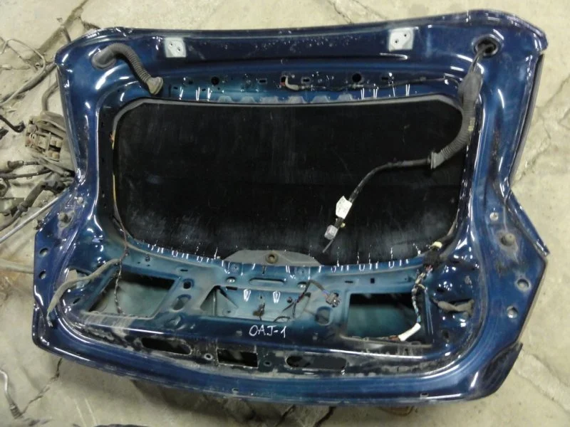 Дверь багажника верхняя Opel Astra J A14NET 2010 - миниатюра 2