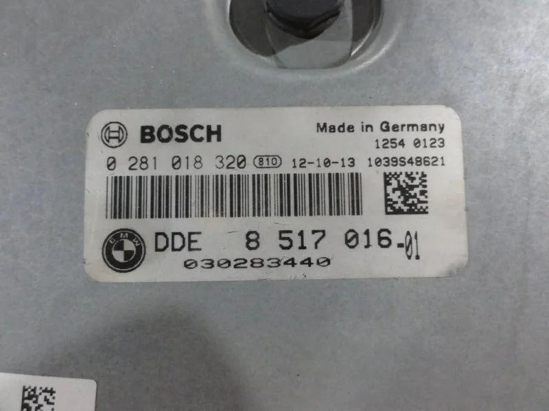 Блок управления двигателем BMW X5 E70 N57D30B 2010 - миниатюра 4