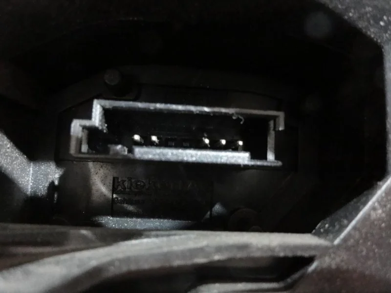 Замок двери задний правый BMW 5 E60/E61 N46B20BE - миниатюра 4