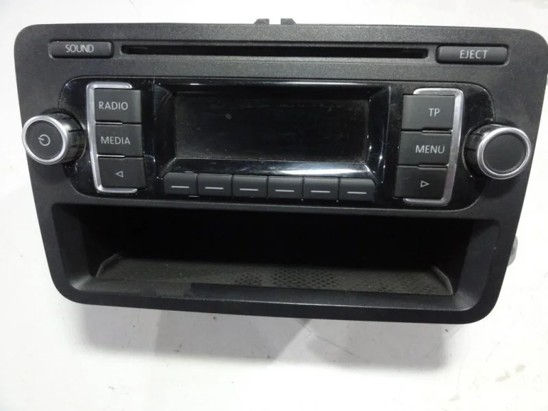 Магнитола Volkswagen Amarok 2H CNFB 2013 - изображение 1
