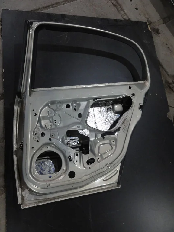 Дверь задняя правая Opel Vectra C СЕДАН Z18XER 1.8 - миниатюра 2