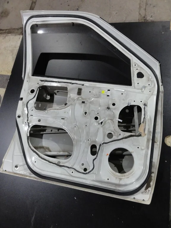 Дверь передняя левая Suzuki Swift 3 ZC11S110925 - миниатюра 2