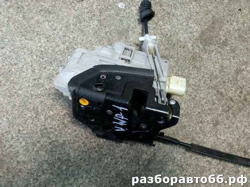 Замок двери задний левый Volkswagen Passat B6 BVY - миниатюра 2
