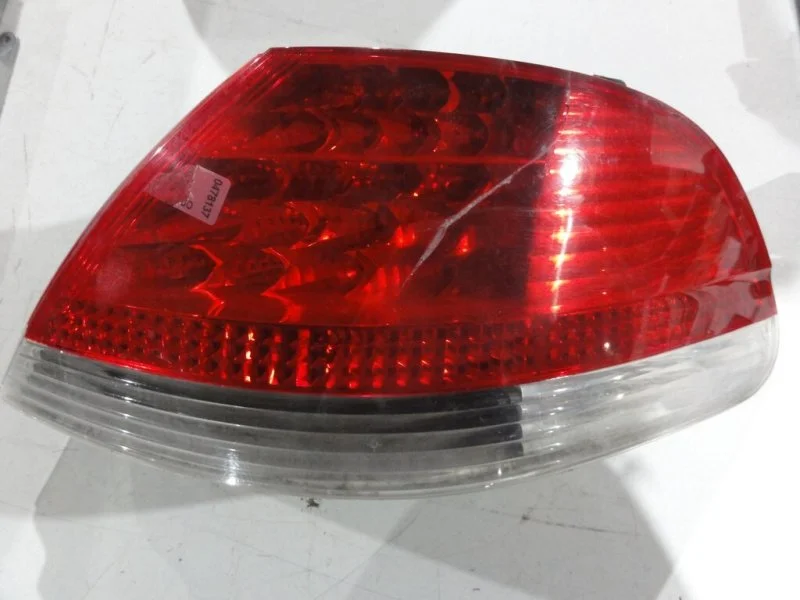 Фонарь наружный задний правый BMW 7 E65 N62B44A - изображение 1