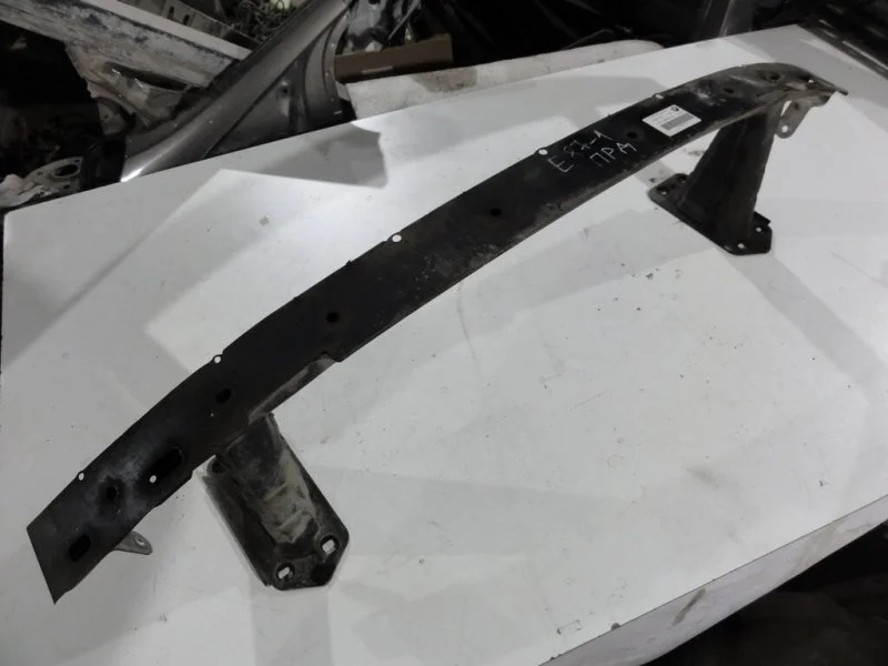 Усилитель бампера передний BMW 1 E87 N45B16A 2011 - миниатюра 2