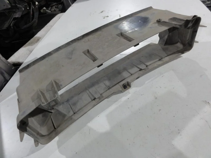 Воздухозаборник BMW 1 E87 N45B16A 2011 - миниатюра 2