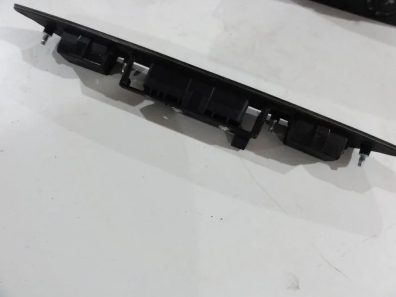 Накладка багажника наружная AUDI Q7 4L 4.2 BAR - миниатюра 3