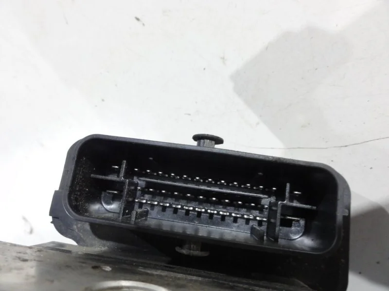 Блок ABS (насос) Nissan Qashqai 2 MR20DD 2015 - миниатюра 7