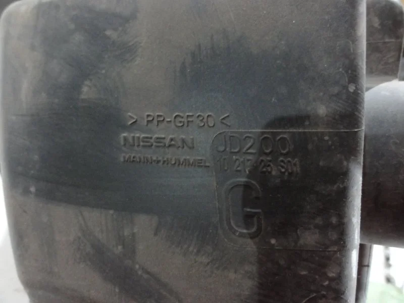 Корпус фильтра воздушного Nissan Qashqai 1 MR20DE - миниатюра 3