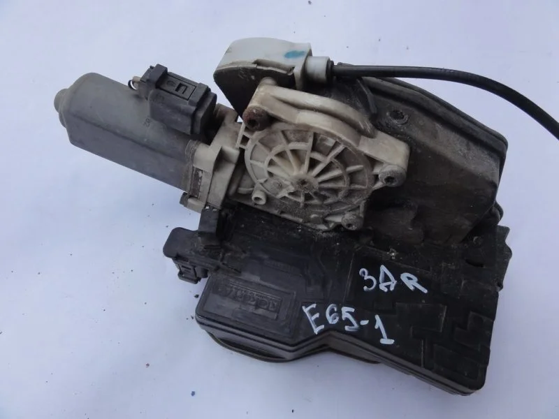 Замок двери задний правый BMW 7 E65 N62B44A 2002 - миниатюра 5