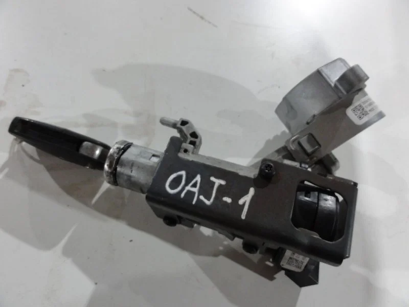 Замок зажигания Opel Astra J A14NET 2010 - изображение 1