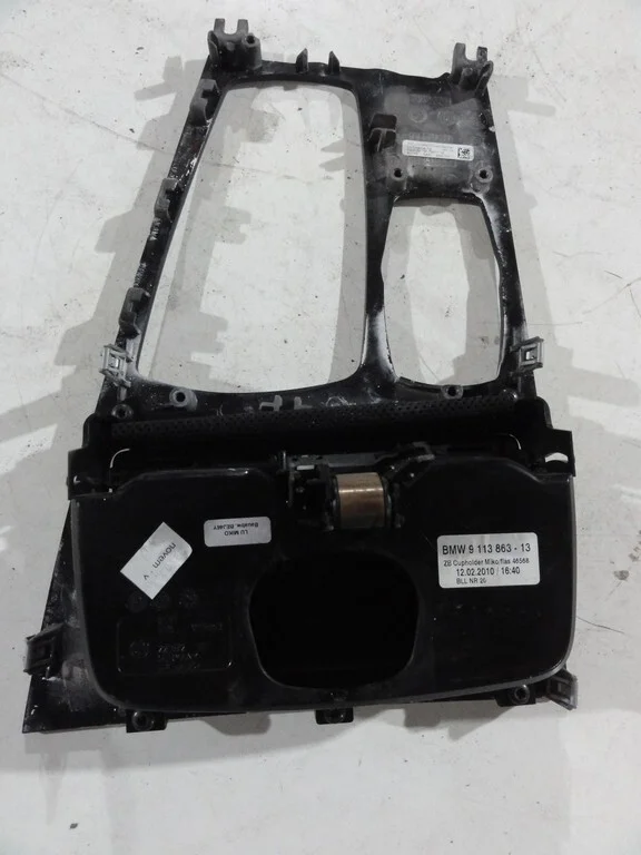 Накладка консоли BMW 7 F02 N63B44A 2010 - миниатюра 4