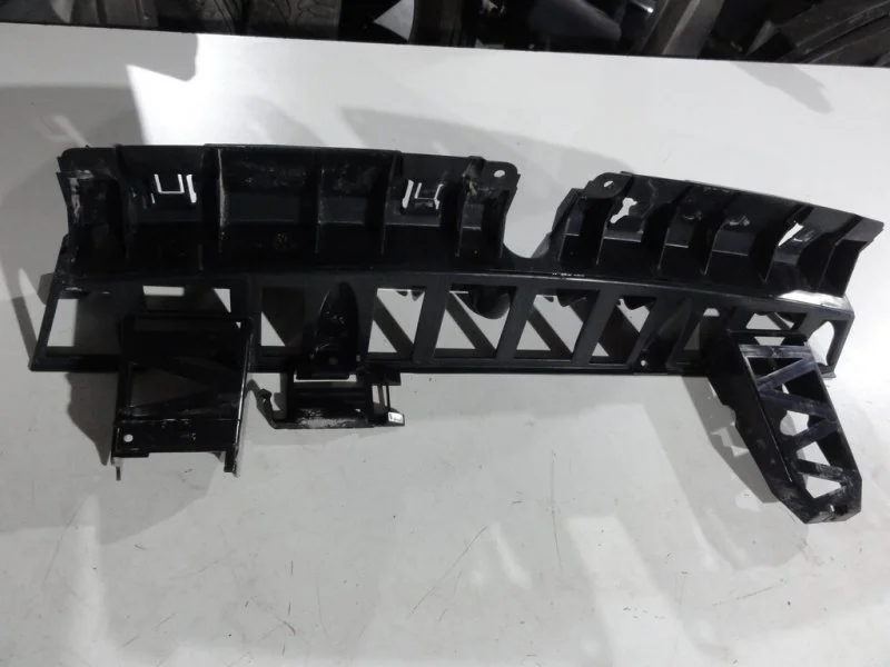 Кронштейн бампера задний BMW X5 E70 N57D30B 2010 - миниатюра 3