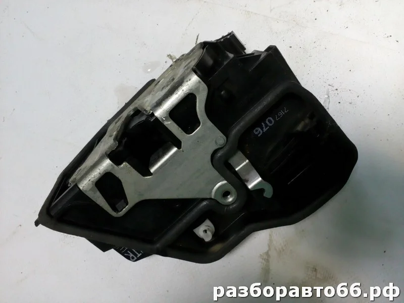Замок двери задний правый BMW X5 E70 N52B30AF 2007 - миниатюра 2