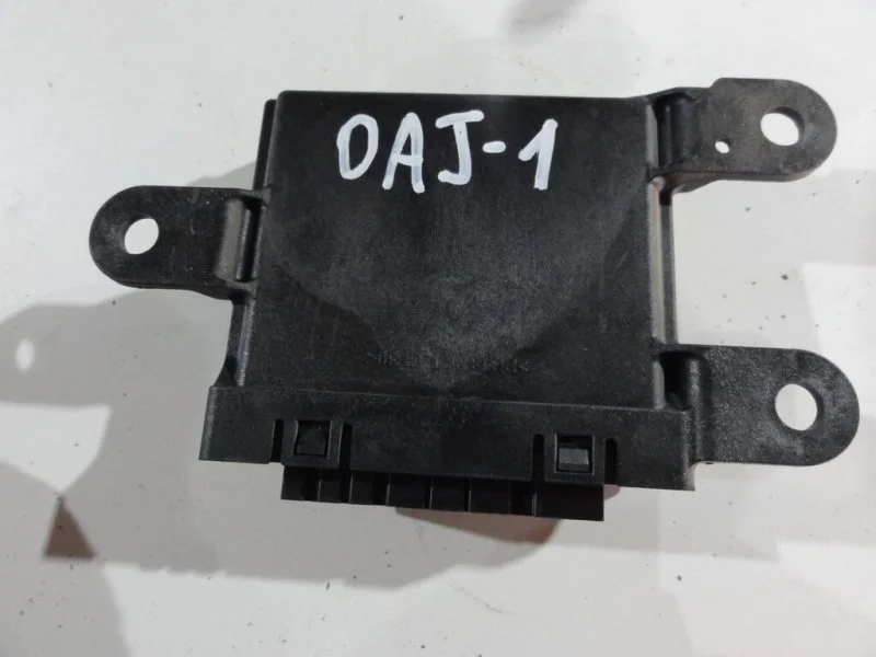 Блок парктроников Opel Astra J A14NET 2010 - миниатюра 2