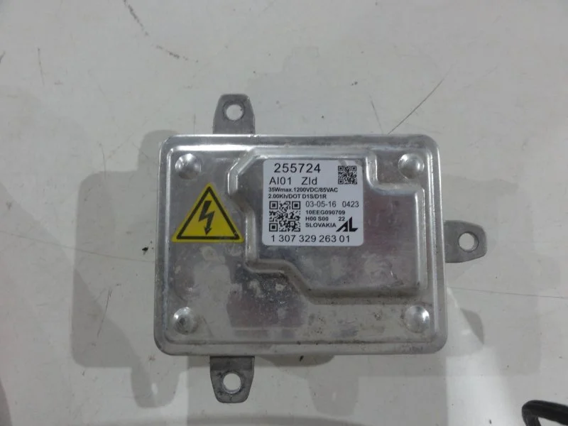 Блок розжига ксенона BMW X5 E70 N57D30B 2010 - изображение 1
