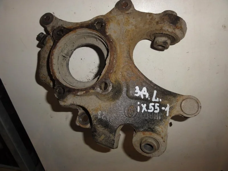 Кулак поворотный задний левый Hyundai IX55 3.0 AT - миниатюра 2