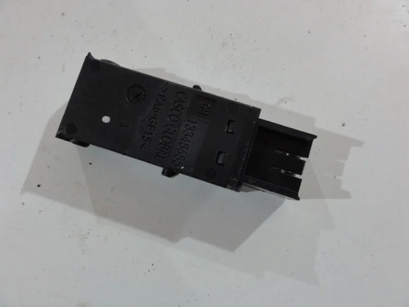 Разъем USB Opel Astra J A14NET 2010 - миниатюра 2