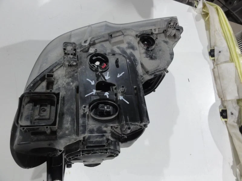 Фара ксеноновая передняя правая BMW X5 E70 N57D30B - миниатюра 7
