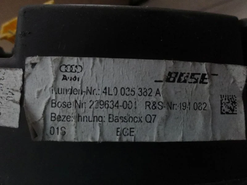 Динамик (сабвуфер) AUDI Q7 4L 4.2 BAR 2008 - миниатюра 5