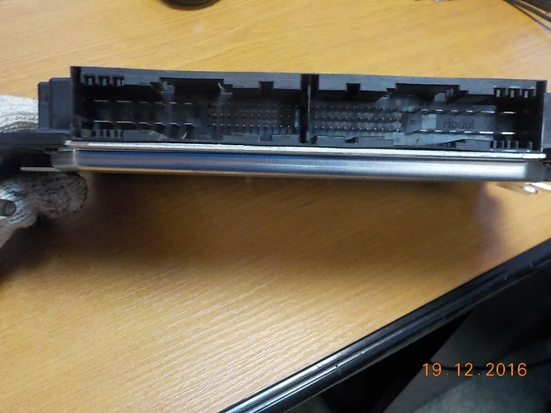 Блок электронный FRM BMW X5 E70 M57N2 2008 - миниатюра 2