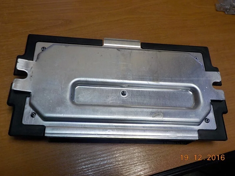 Блок электронный FRM BMW X5 E70 M57N2 2008 - миниатюра 3
