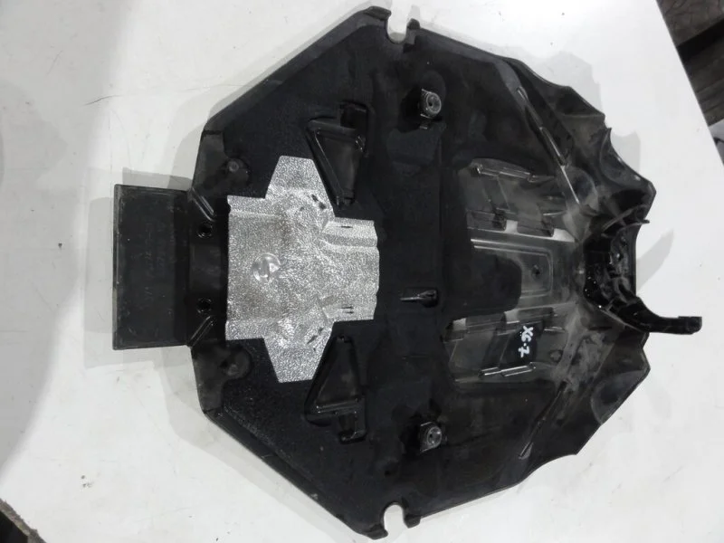 Крышка двигателя декоративная BMW X6 E71 N63B44A - миниатюра 2