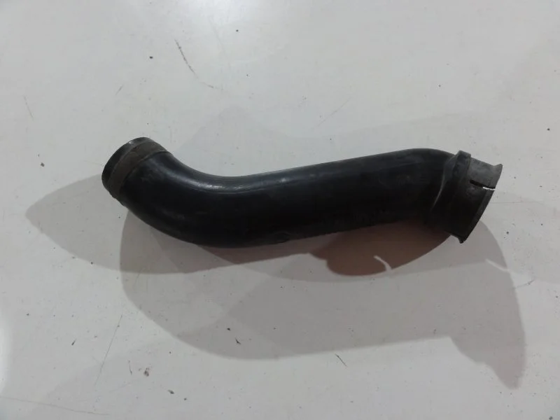 Патрубок воздушного фильтра Nissan Qashqai 1 - изображение 1