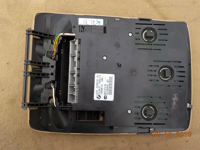 Плафон салонный BMW X5 E70 N52B30 2007 - миниатюра 2