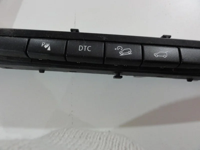 Блок кнопок в консоль BMW X5 E70 N57D30B 2010 - миниатюра 2