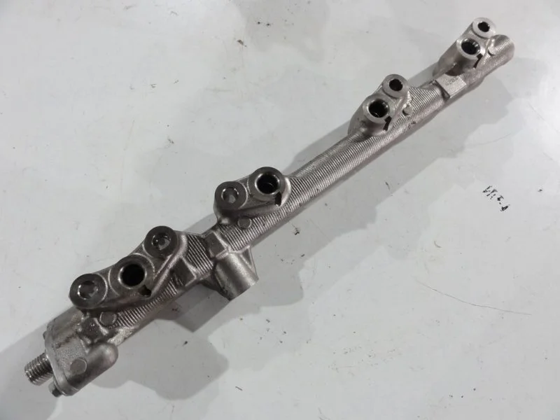 Рейка топливная (рампа) Nissan Qashqai 2 MR20DD - изображение 1
