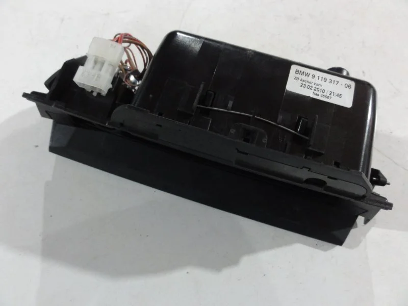 Пепельница BMW 7 F02 N63B44A 2010 - миниатюра 4