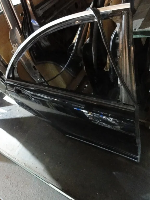 Дверь задняя правая Mercedes-Benz S кл W221 - миниатюра 2