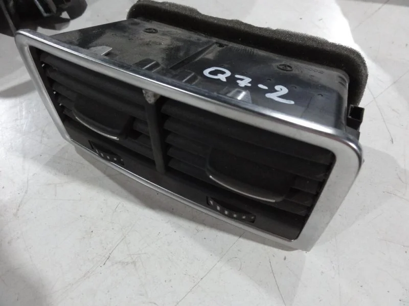 Дефлектор воздушный задний AUDI Q7 4L 4.2 BAR 2008 - миниатюра 2
