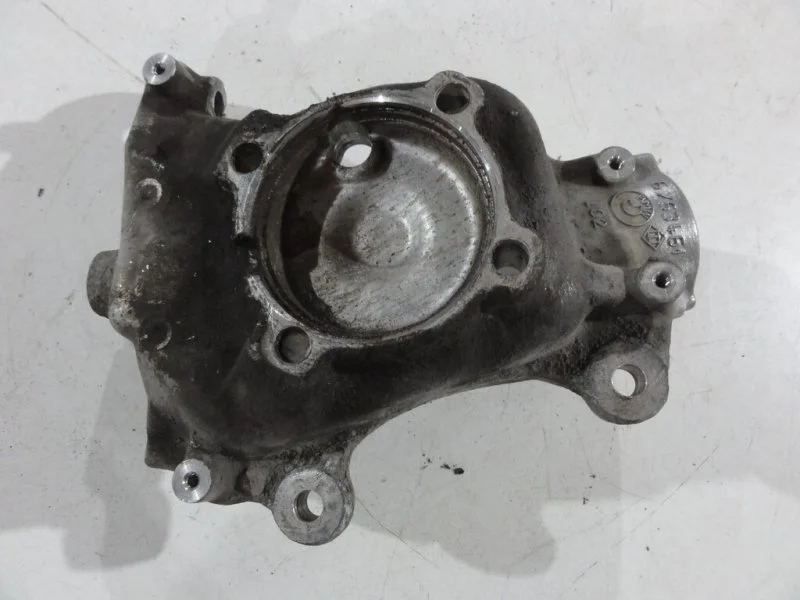 Кулак поворотный передний левый BMW 7 E65 N62B44A - миниатюра 2