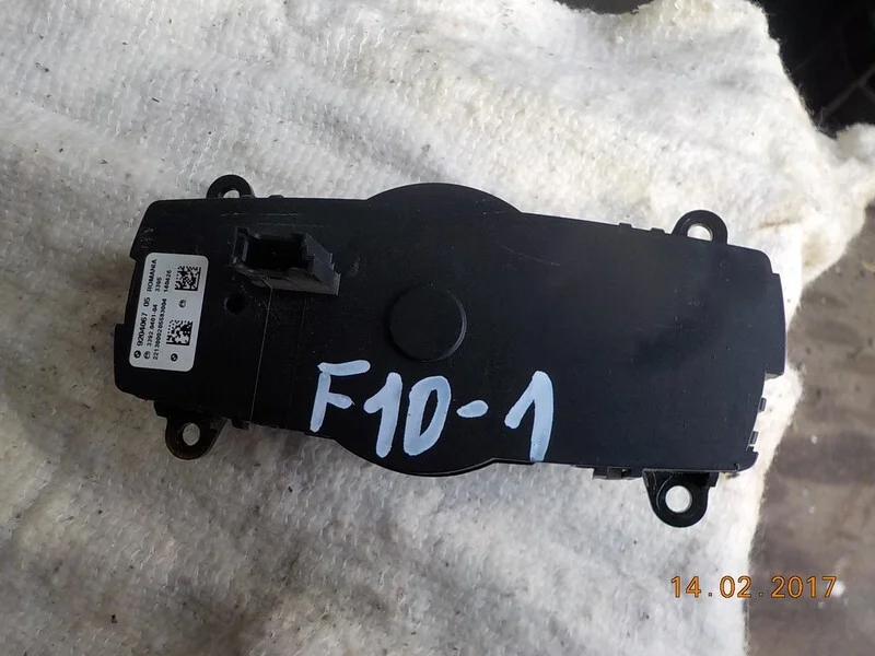 Переключатель света фар BMW 5 F10/F11 N47D20C 2013 - миниатюра 2