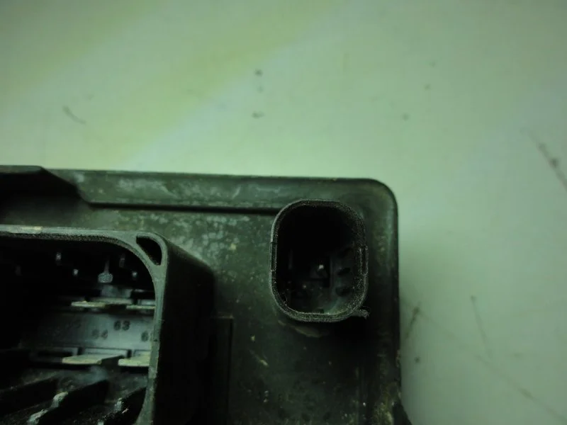 Реле свечей накала Mercedes-Benz A170 668.941 2002 - миниатюра 3