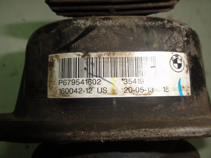 Опора двигателя подушка левая BMW X6 E71 N55B30A - миниатюра 4