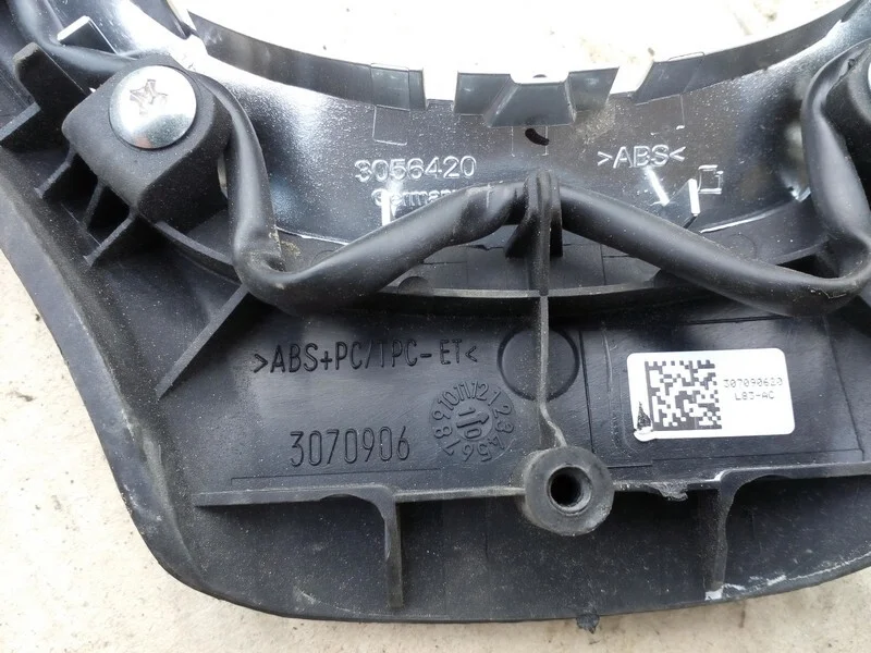 Кнопки на руль BMW X5 E70 N57D30B 2010 - миниатюра 4