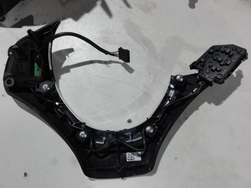Кнопки на руль BMW X5 E70 N57D30B 2010 - миниатюра 5