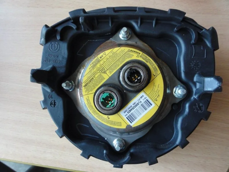 Подушка безопасности в руль BMW X6 E71 N63B44A - миниатюра 2