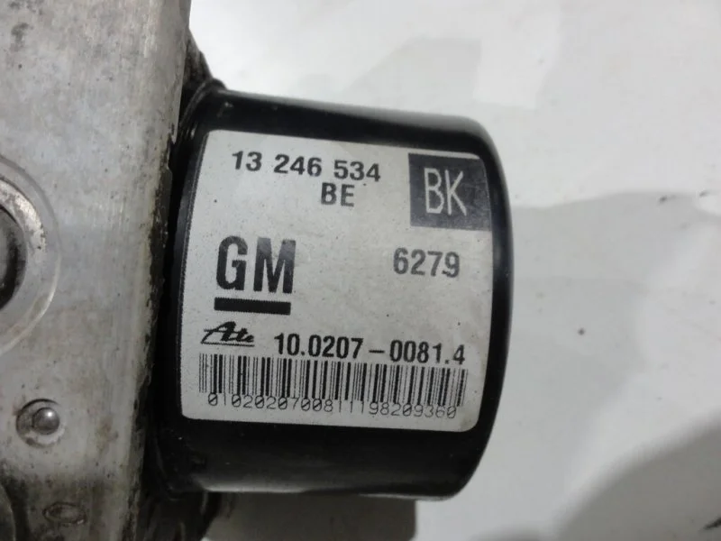 Блок ABS (насос) Opel Astra H Z16XER 1.6 2008 - миниатюра 4