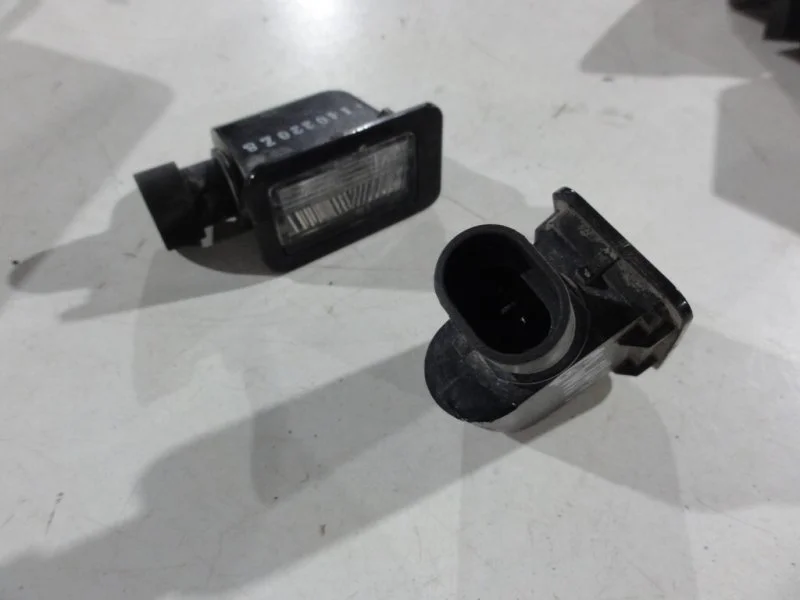 Подсветка номера Great Wall Hover H3 New 1 4G63LH8 - миниатюра 2